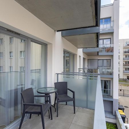 Nowoczesne I Eleganckie Apartamenty Very Berry W Poznaniu By Noclegi Renters Exterior foto