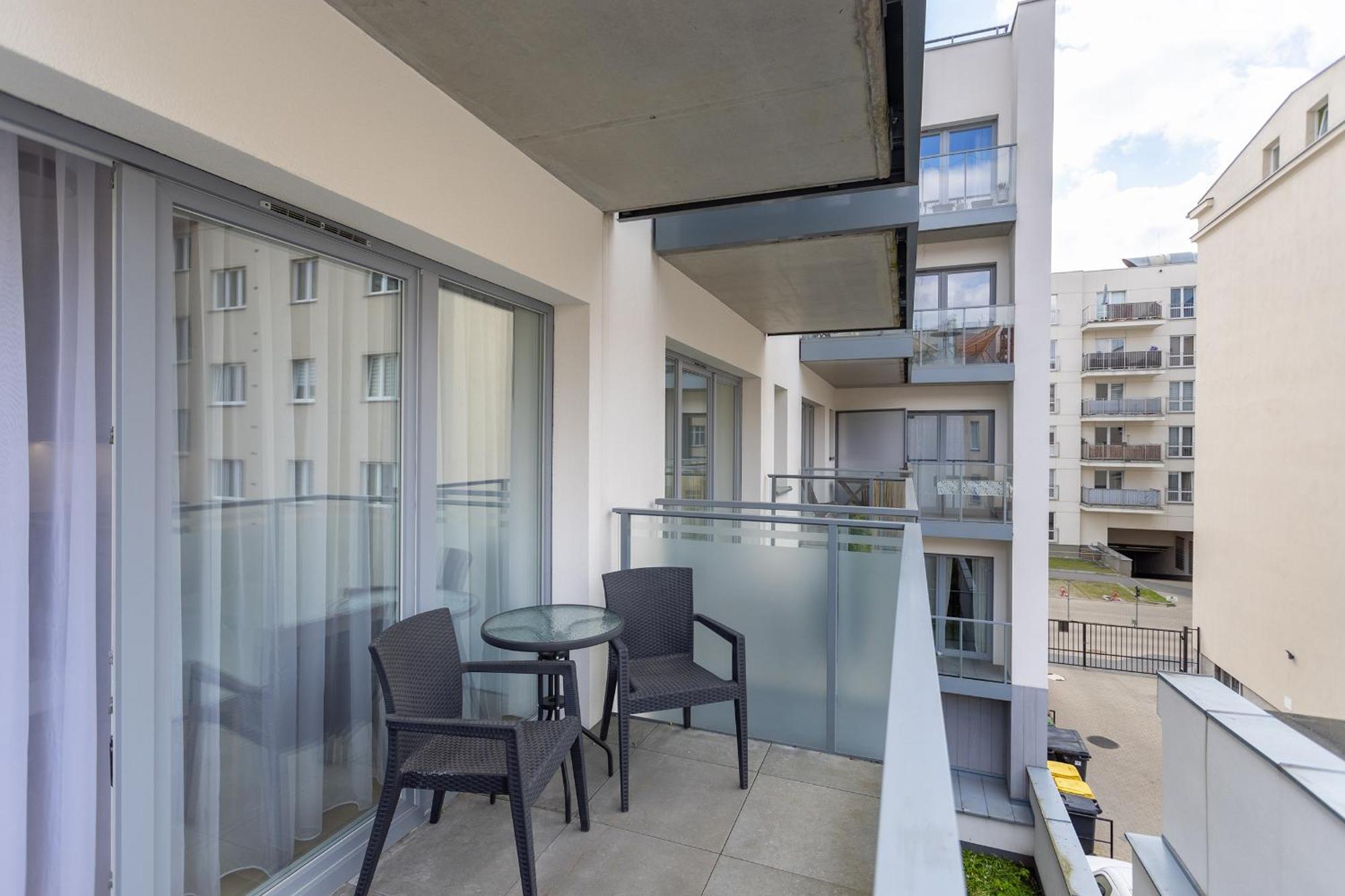 Nowoczesne I Eleganckie Apartamenty Very Berry W Poznaniu By Noclegi Renters Exterior foto