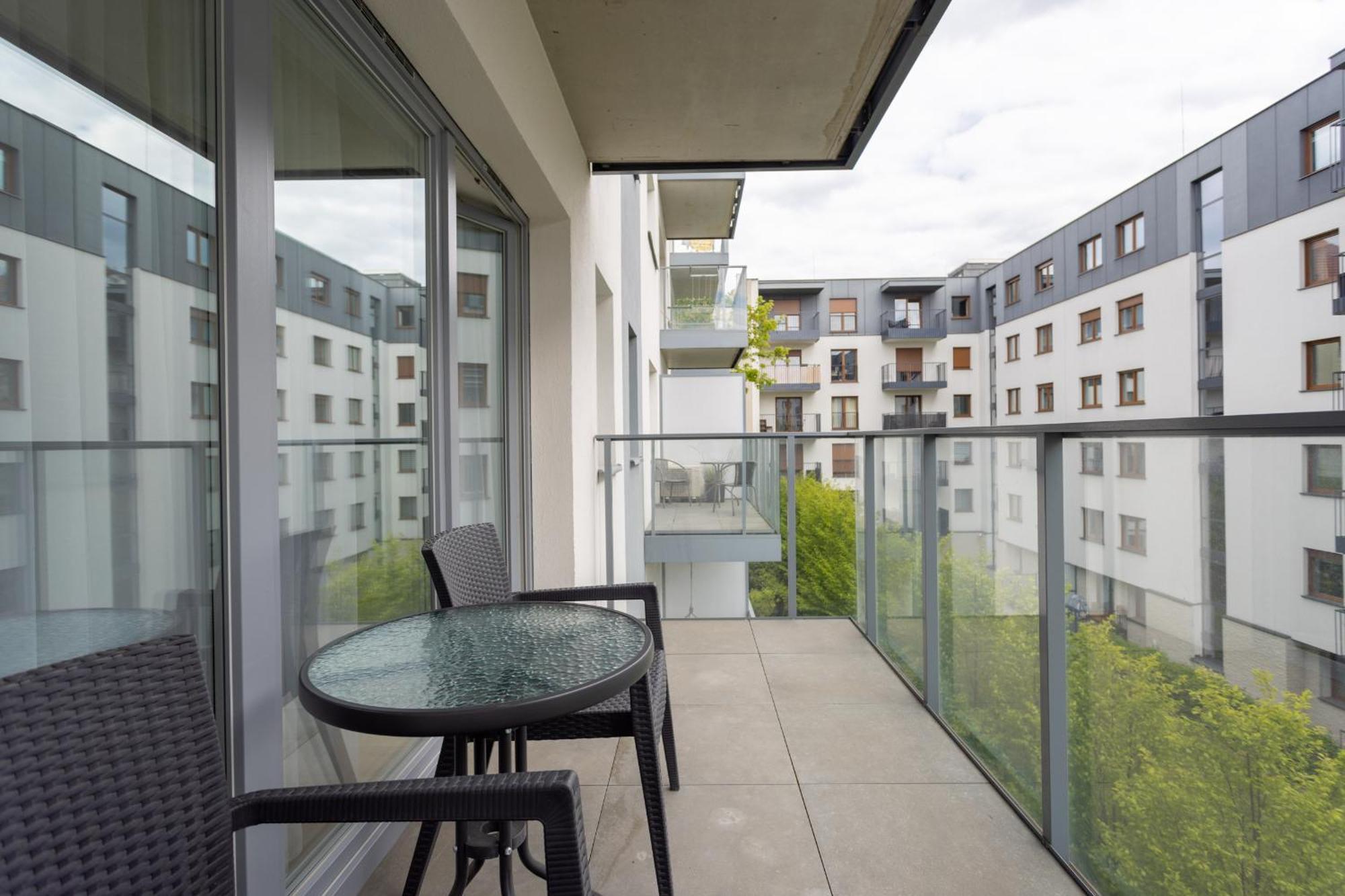 Nowoczesne I Eleganckie Apartamenty Very Berry W Poznaniu By Noclegi Renters Exterior foto