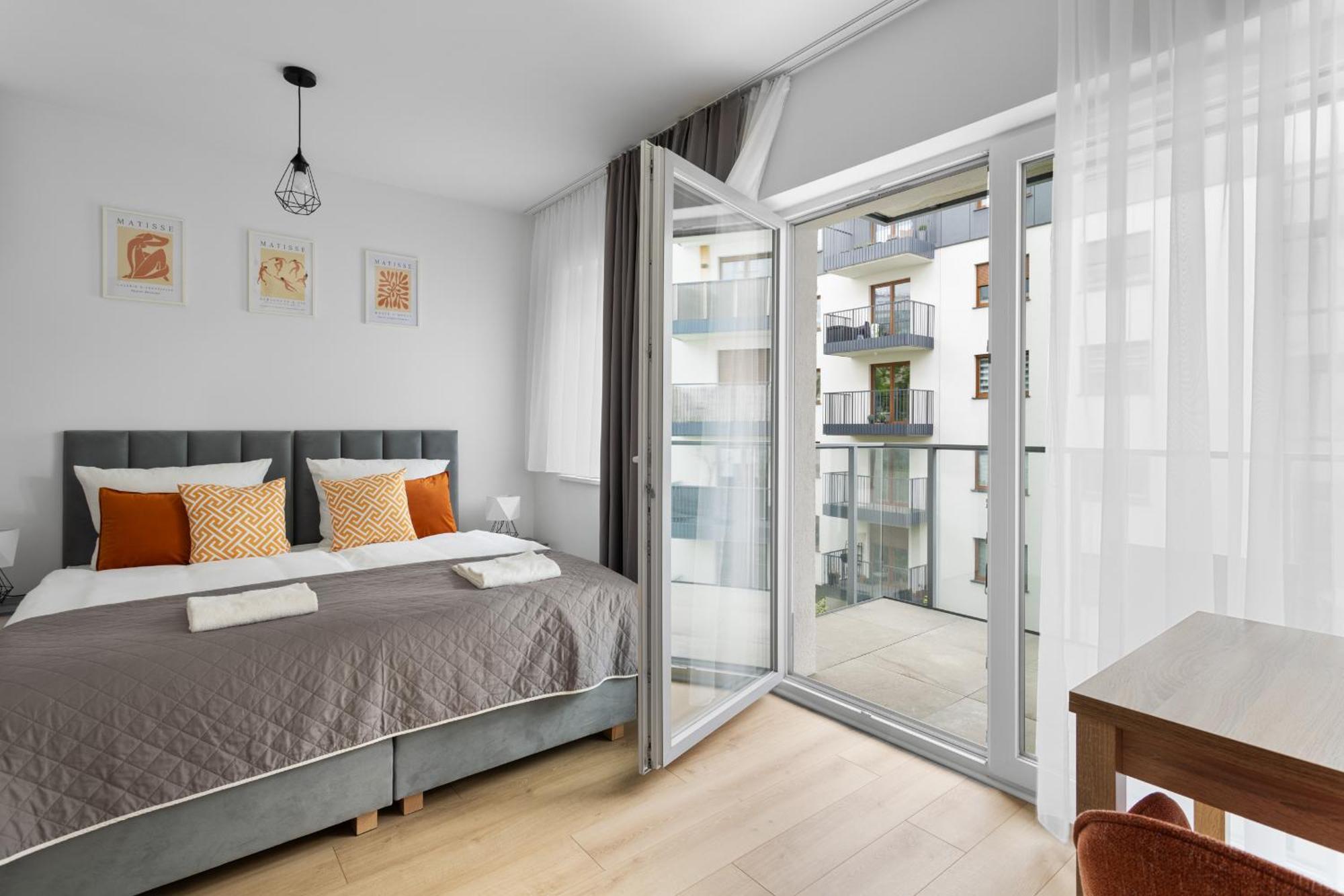 Nowoczesne I Eleganckie Apartamenty Very Berry W Poznaniu By Noclegi Renters Exterior foto
