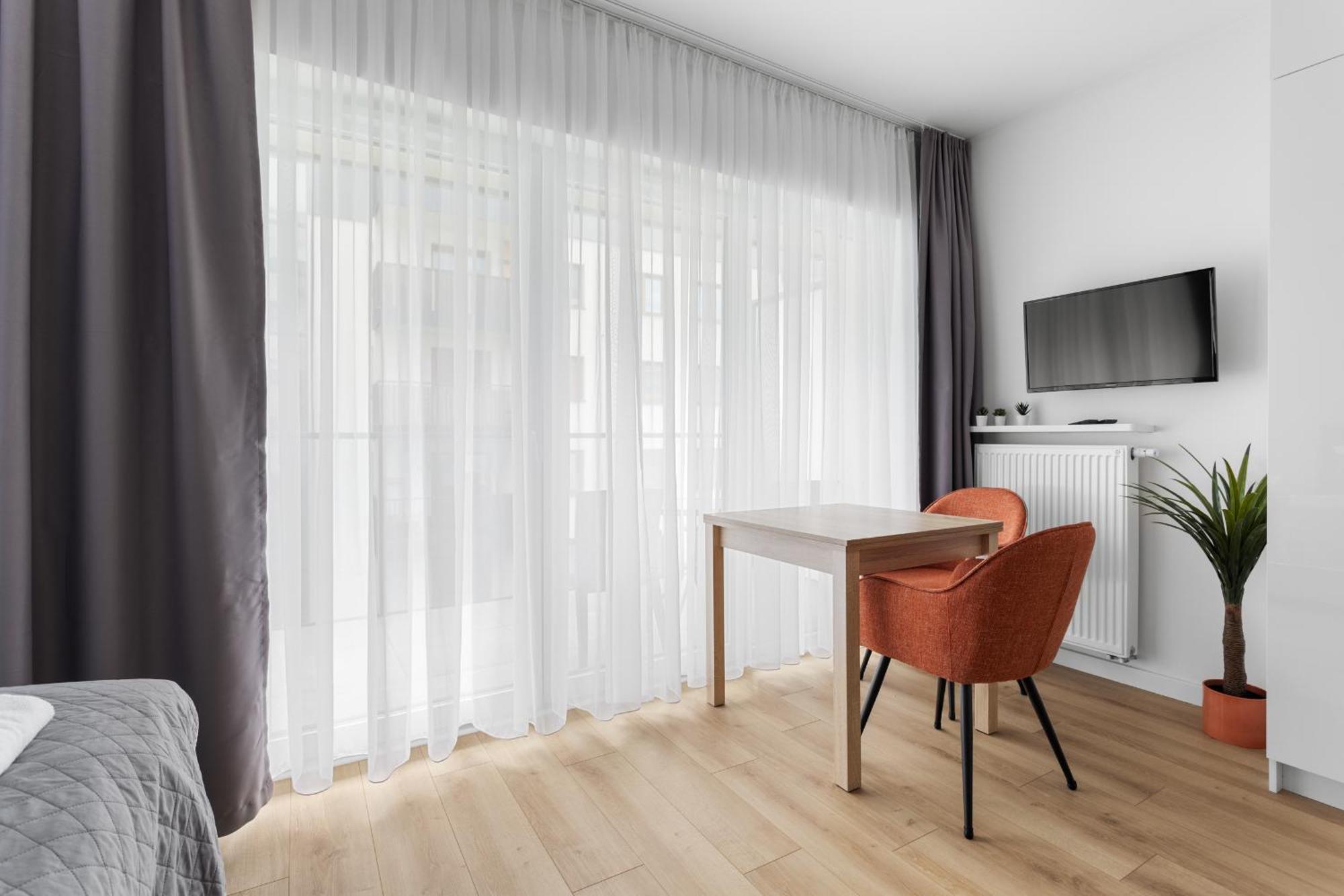 Nowoczesne I Eleganckie Apartamenty Very Berry W Poznaniu By Noclegi Renters Exterior foto